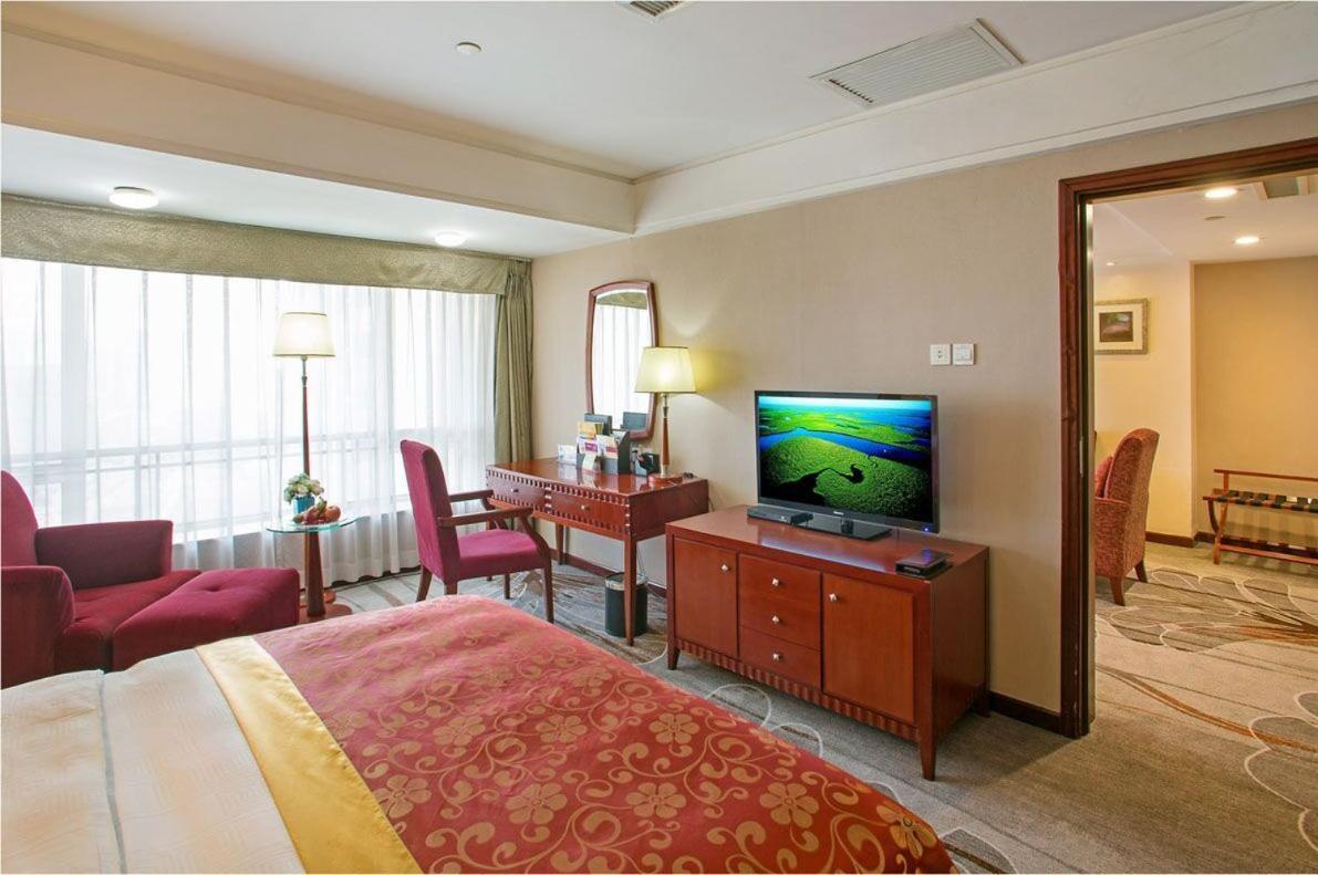Guangye Jin Jiang Hotel Циндао Экстерьер фото